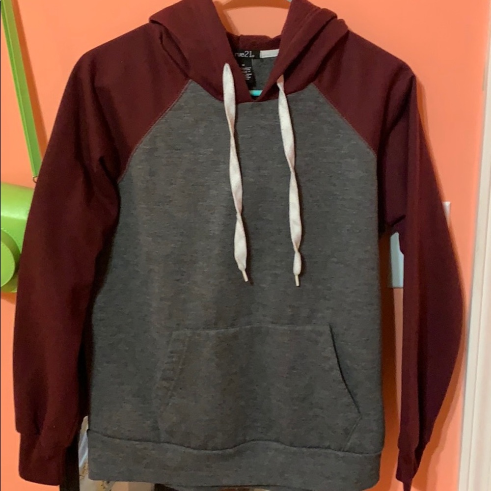Rue21 Pullover shirt